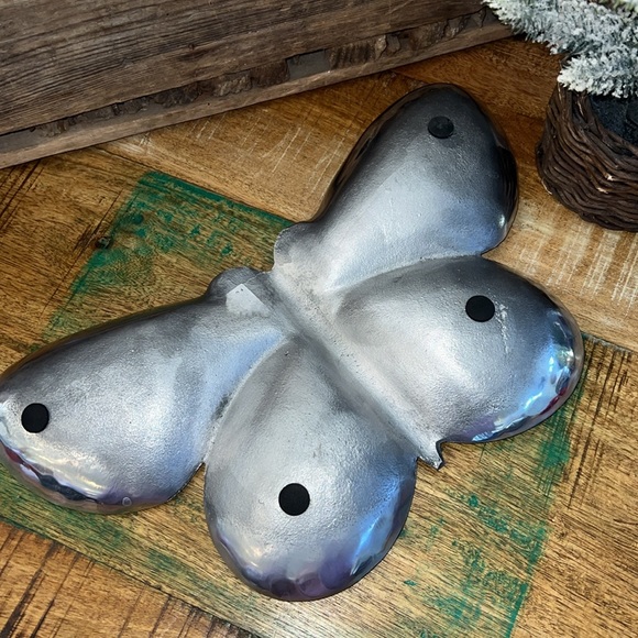 Butterfly pewter tray. EUC - Picture 3 of 6